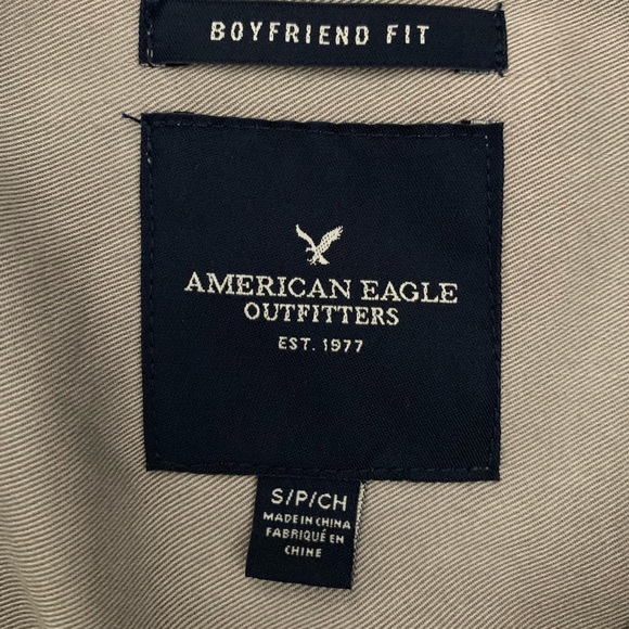 grey American eagle boyfriend fit button up shirt - Picture 2 of 3